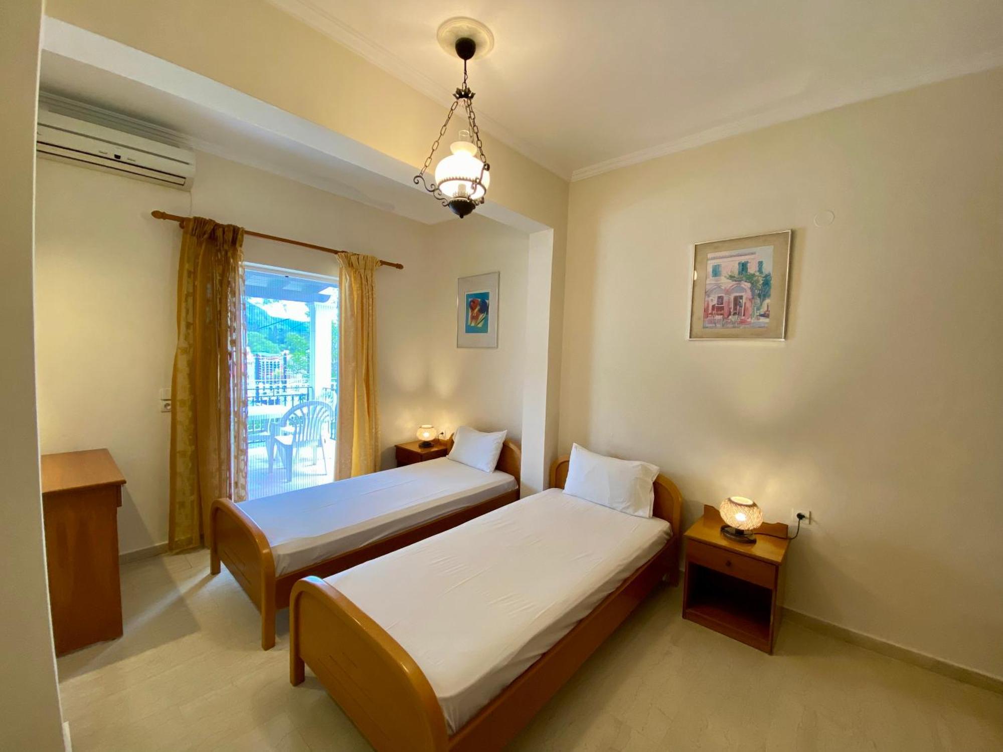 Thomas Apartments Dassia  Ngoại thất bức ảnh