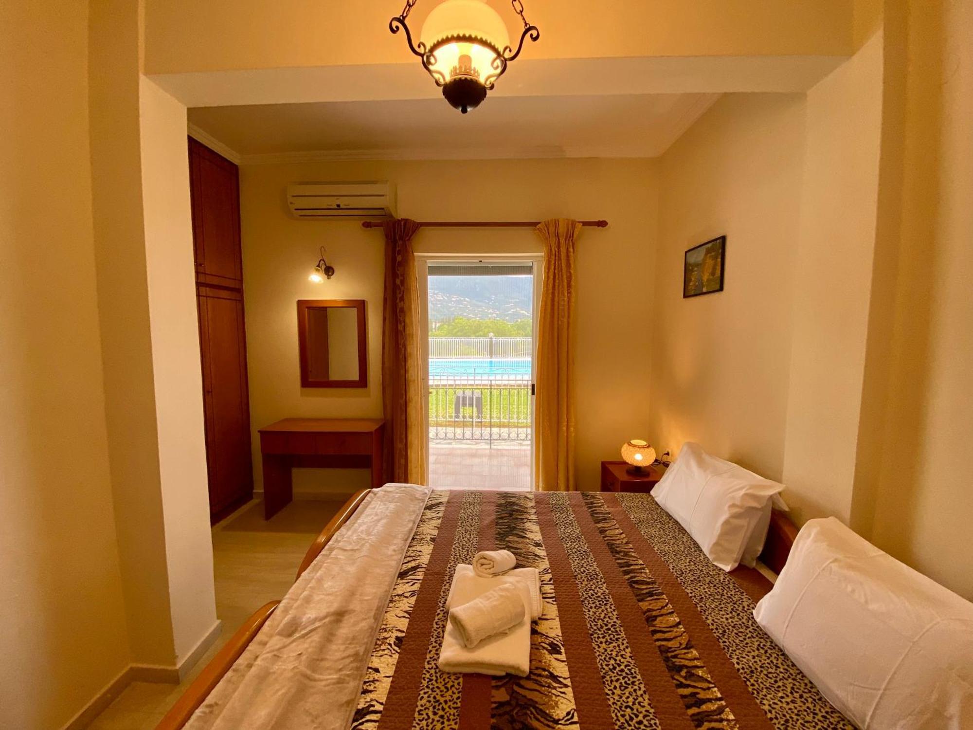 Thomas Apartments Dassia  Ngoại thất bức ảnh